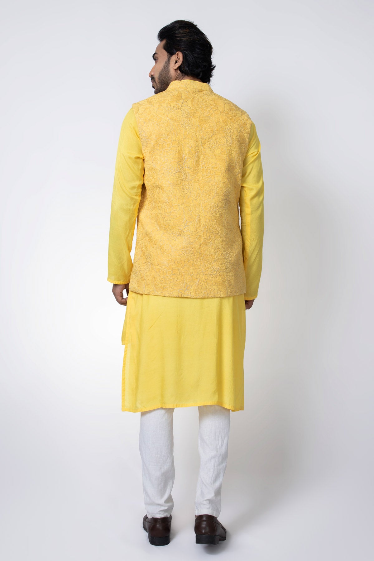 Yellow Zari Embroidered Bundi