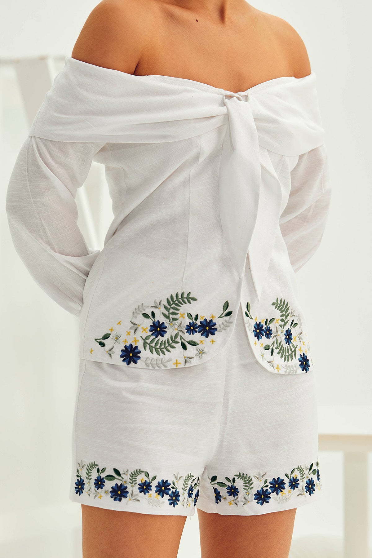 100% Linen Blend White Shorts