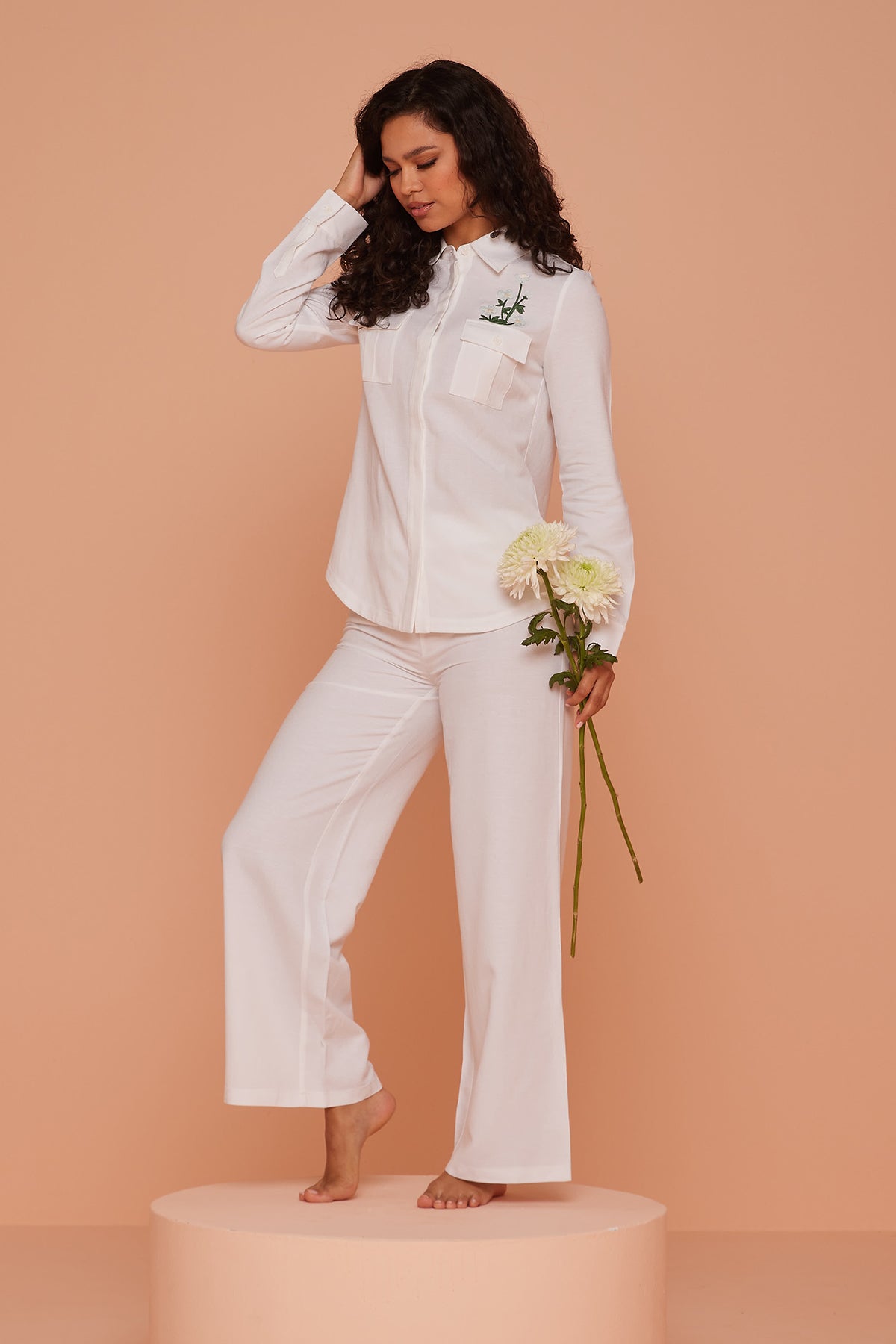 Buy 100% Linen Blend Wide-Leg Pants by Ashita Fernandes for Women online at ScrollnShops