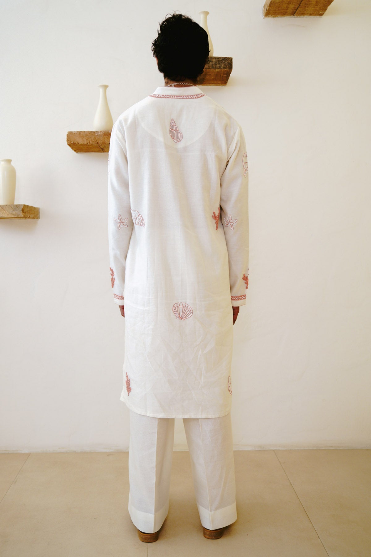 Aari Embroidered Ivory Kurta Set