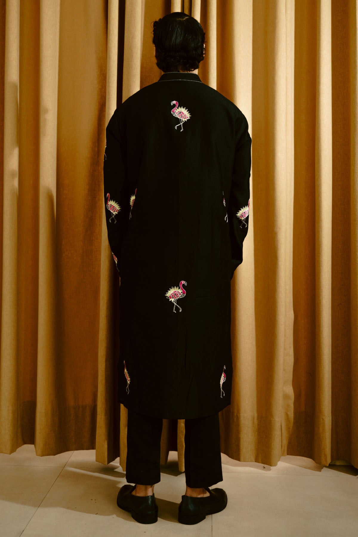 Aari Embroidered Kurta & Pants