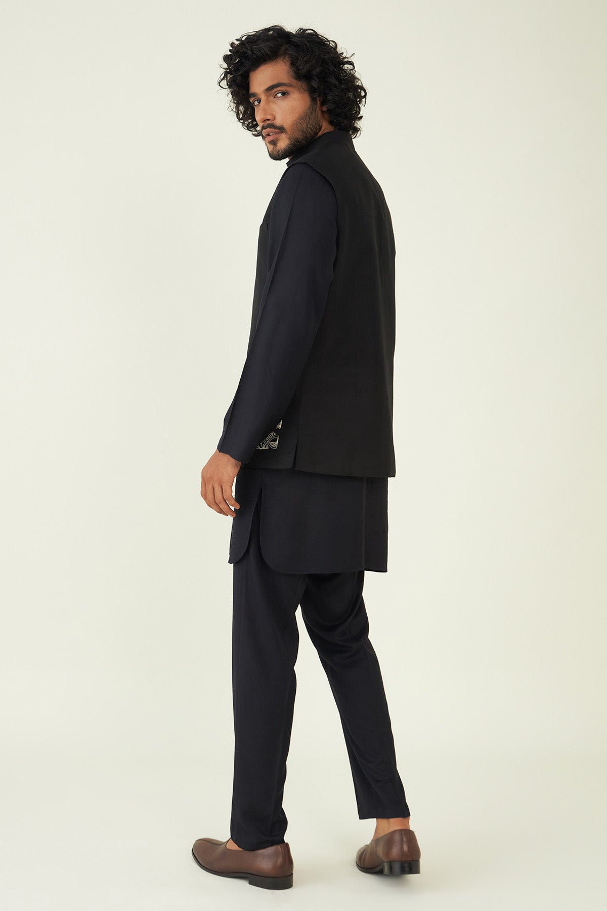 Abstract Embroidered Bundi Set