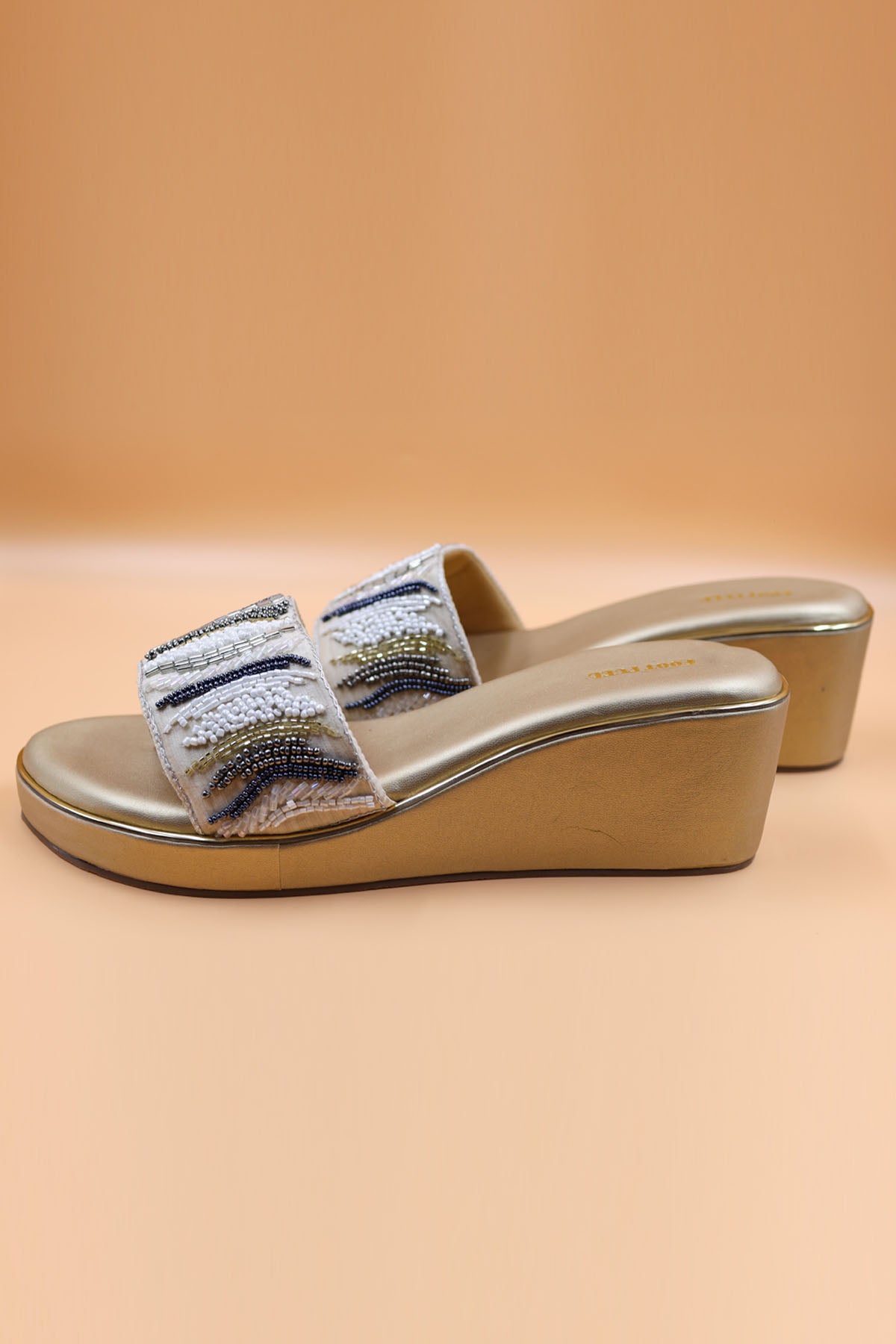 Anchor Thread Gold Work Wedges