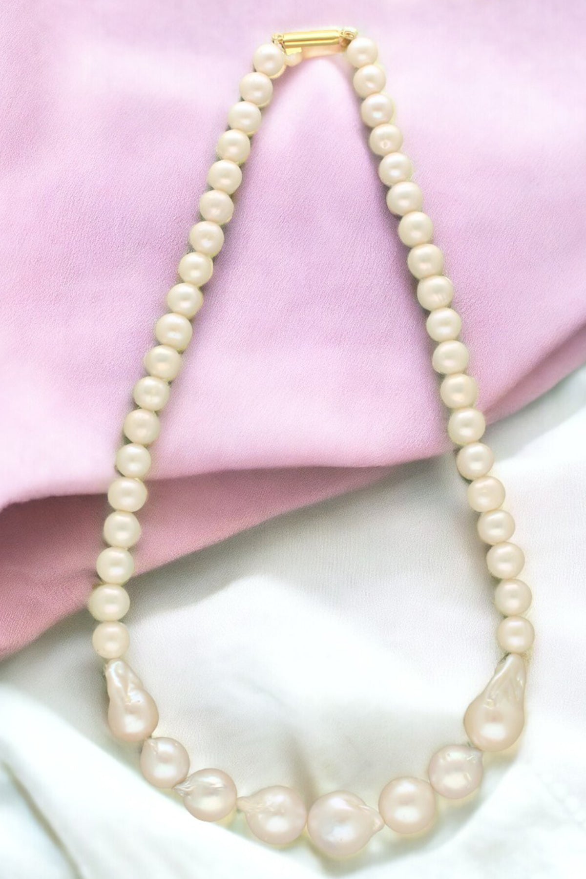 Baroque Pearl White Necklace