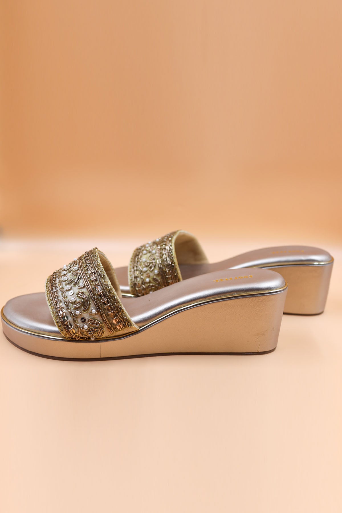 Beige Anchor Thread Wedges