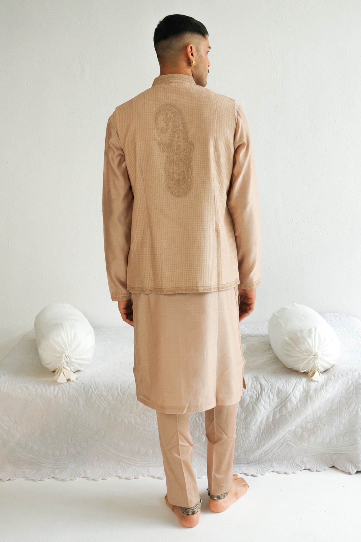 Beige Dori Embroidered Bundi Set