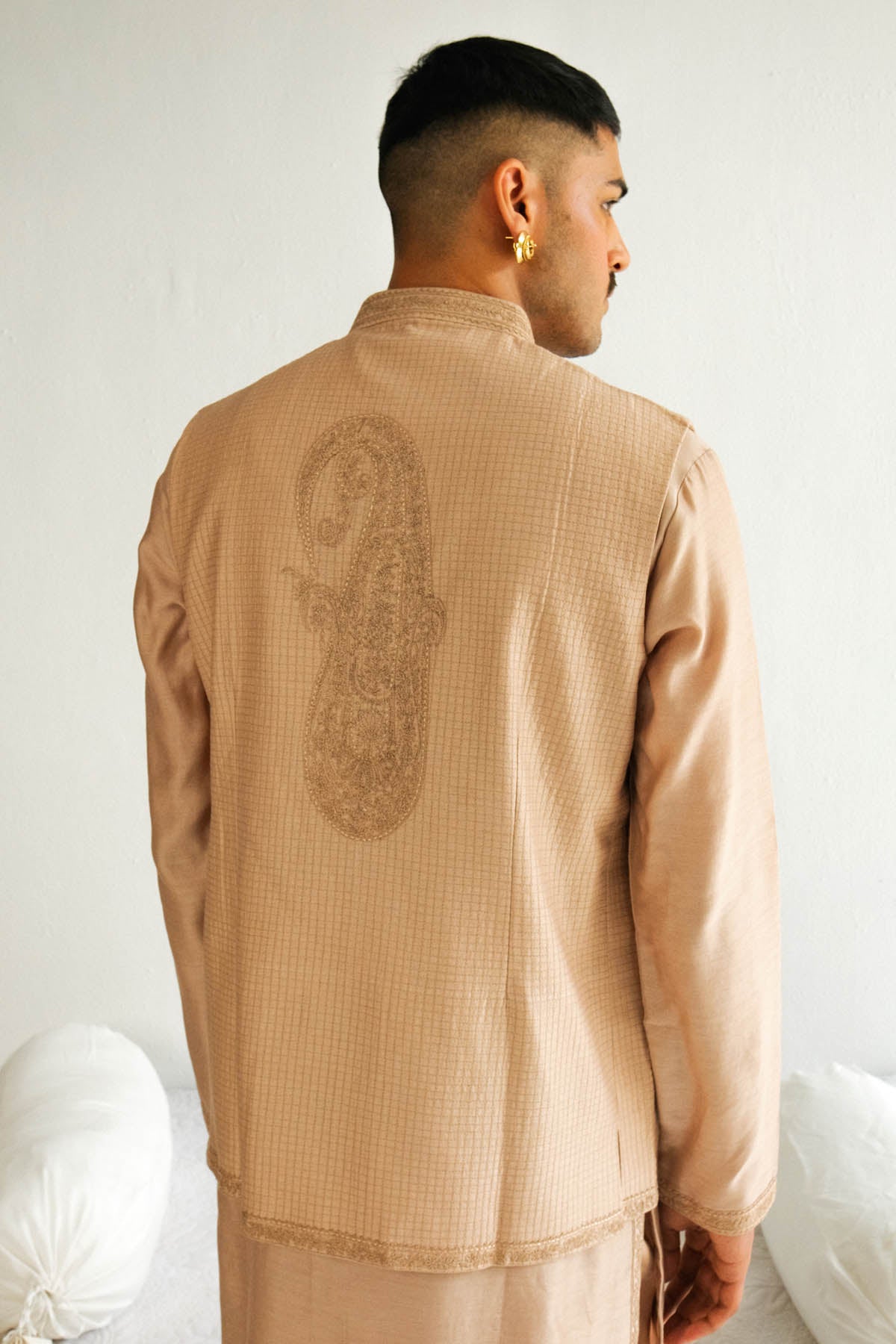 Beige Dori Embroidered Bundi Set