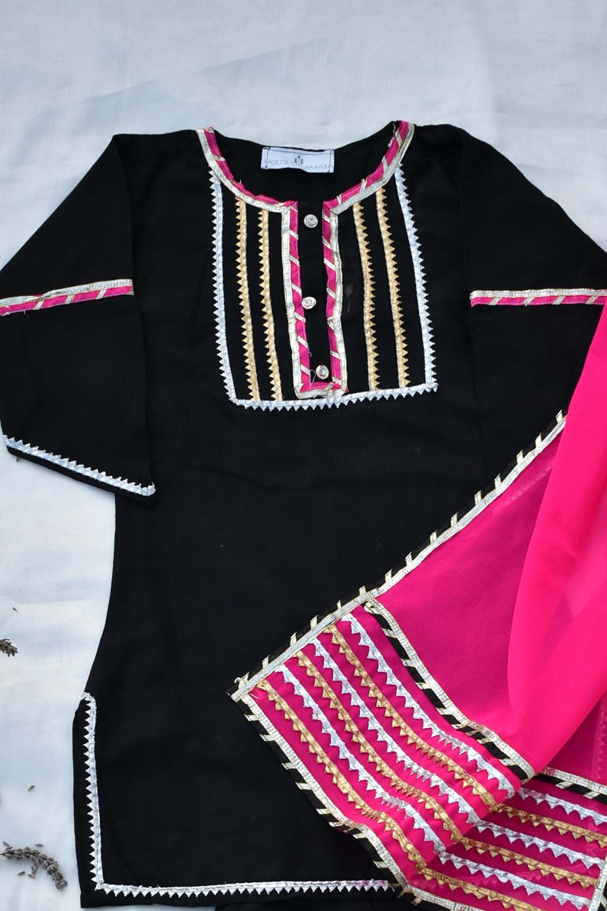 Black Contrast Lace Embellished Kurta Set