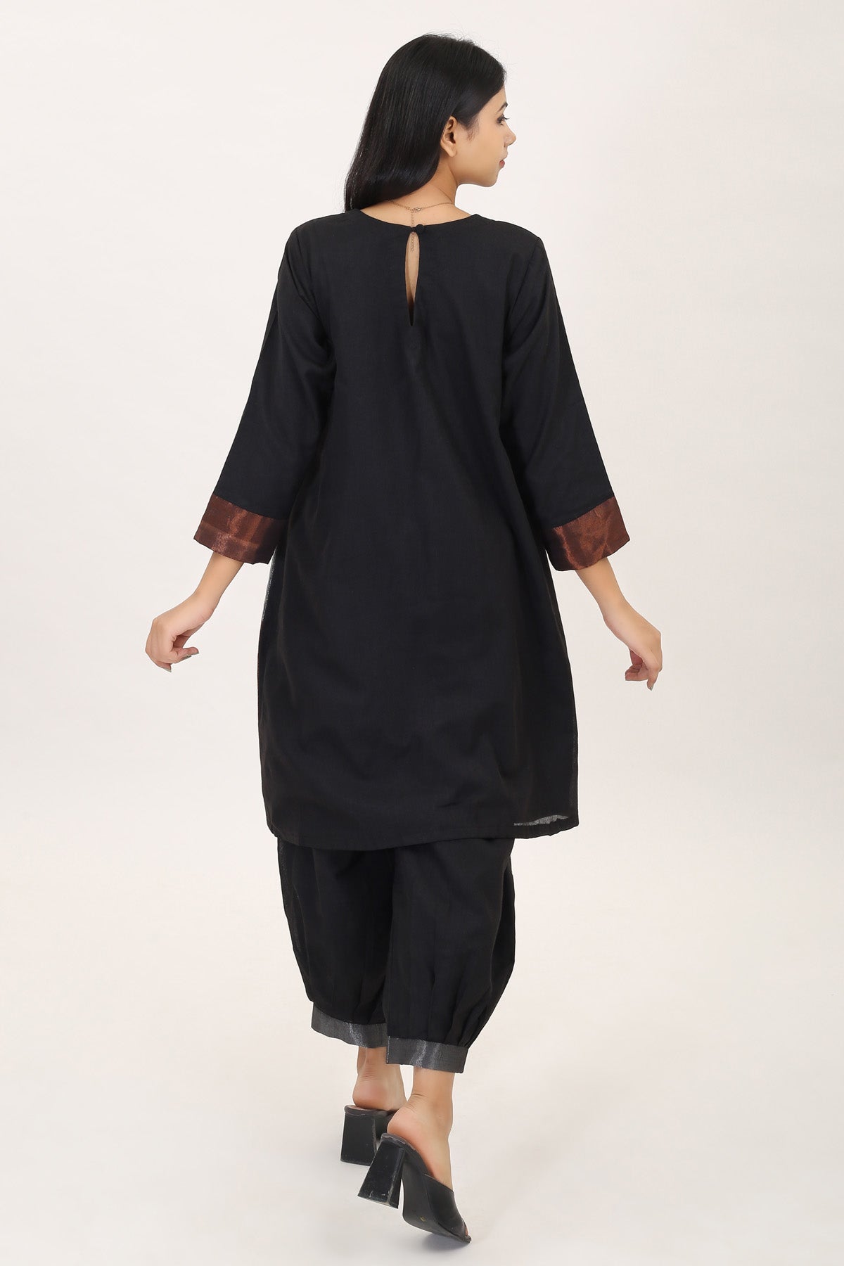 Black Cotton Zari Kurta & Pants