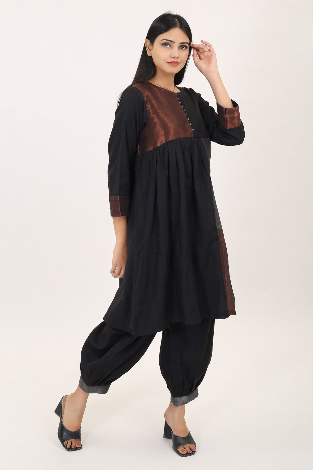 Black Cotton Zari Kurta & Pants