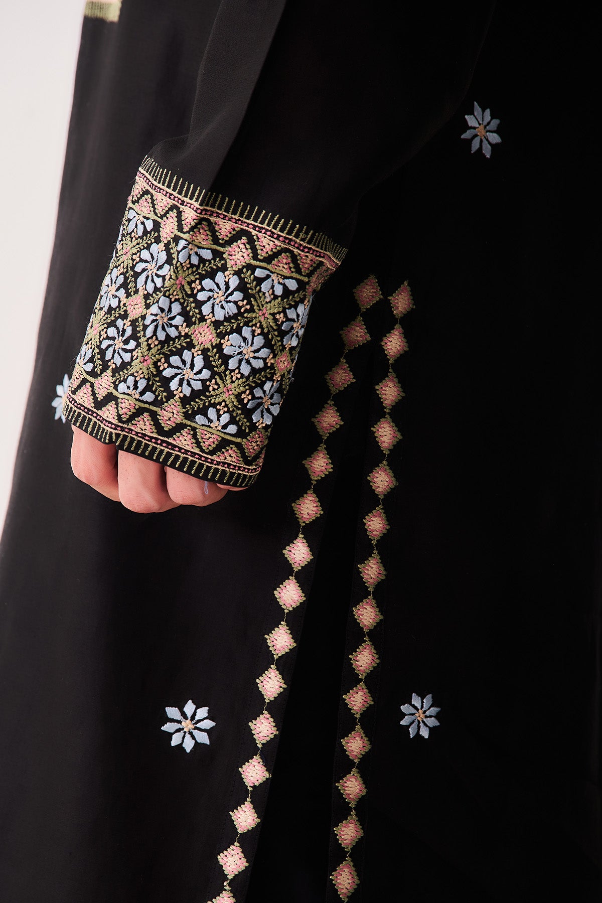 Black Chanderi Kurta And Pants