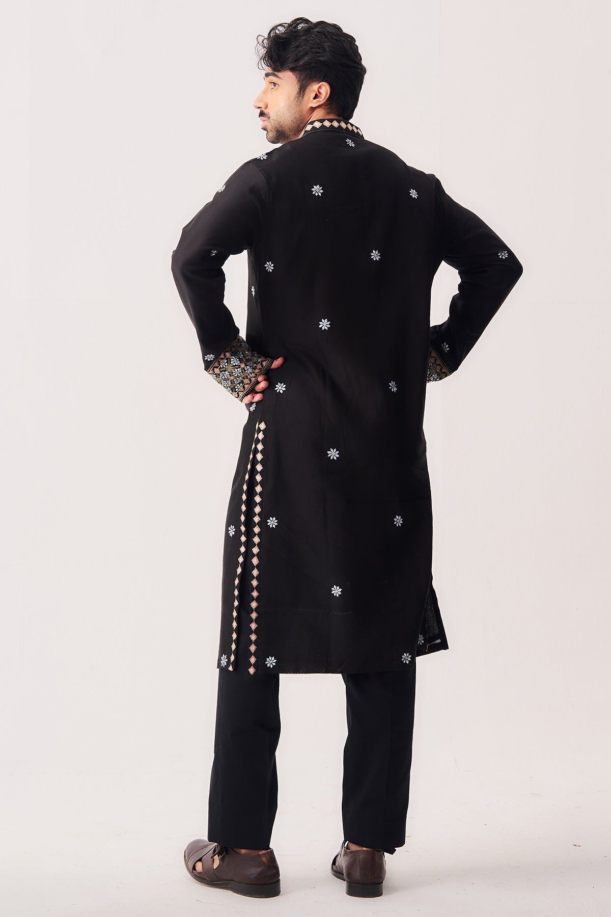 Black Chanderi Kurta And Pants