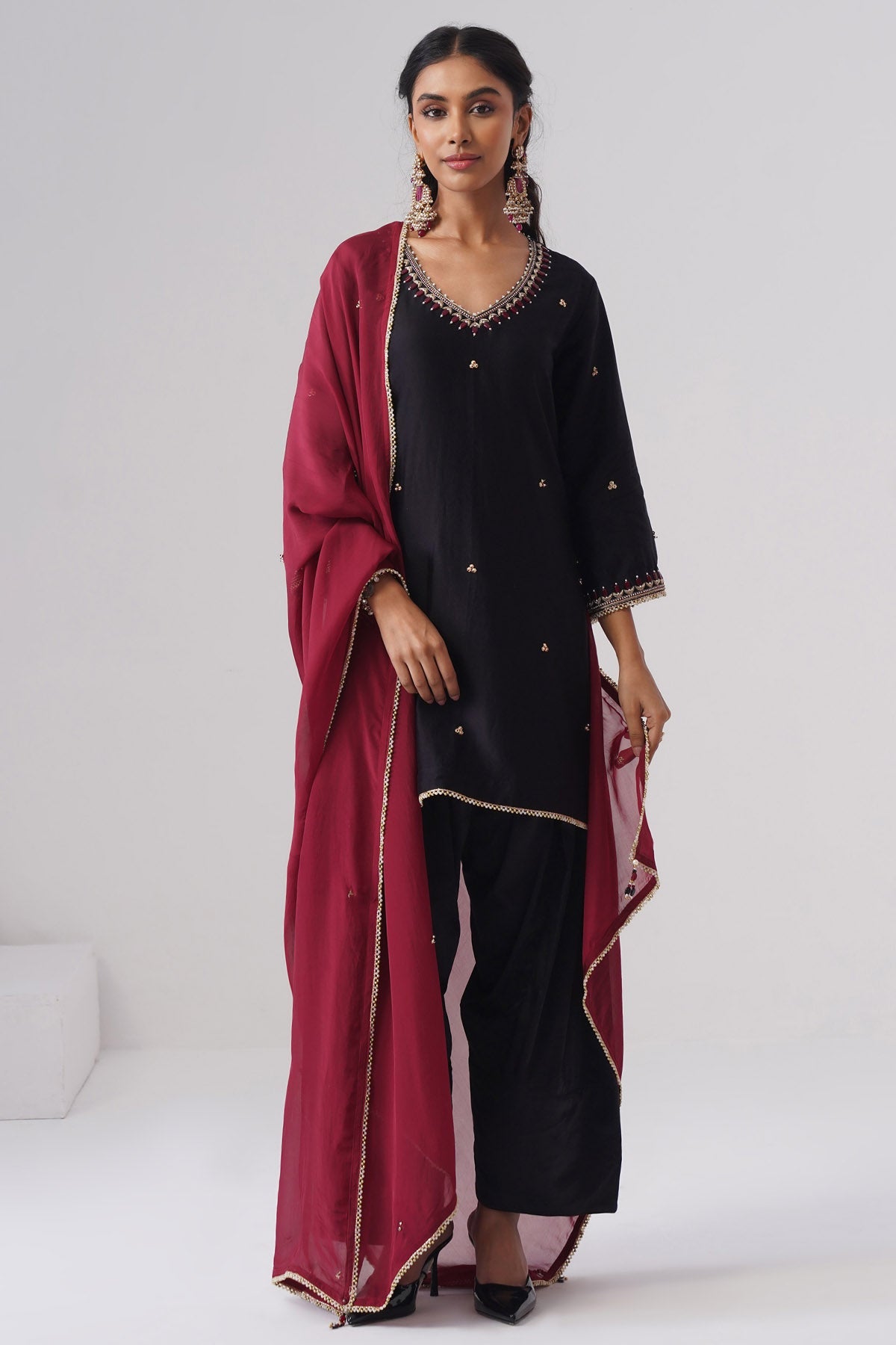 Buy Black Chanderi Pearl Kurta Set for women by Ugna by Unnati online available at scrollnshops