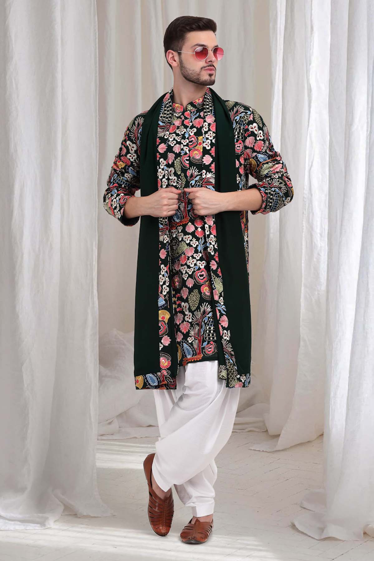 Buy Black Embellished Kurta Set by Aham Vayam at ScrollnShops