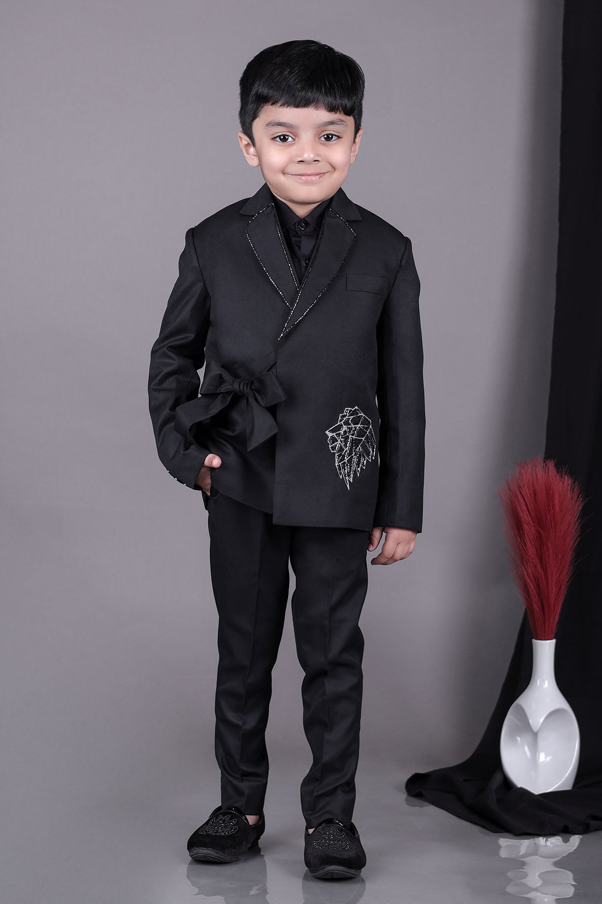 Buy Black Embroidered Blazer & Pants by Little Brats for Boys online at ScrollnShops