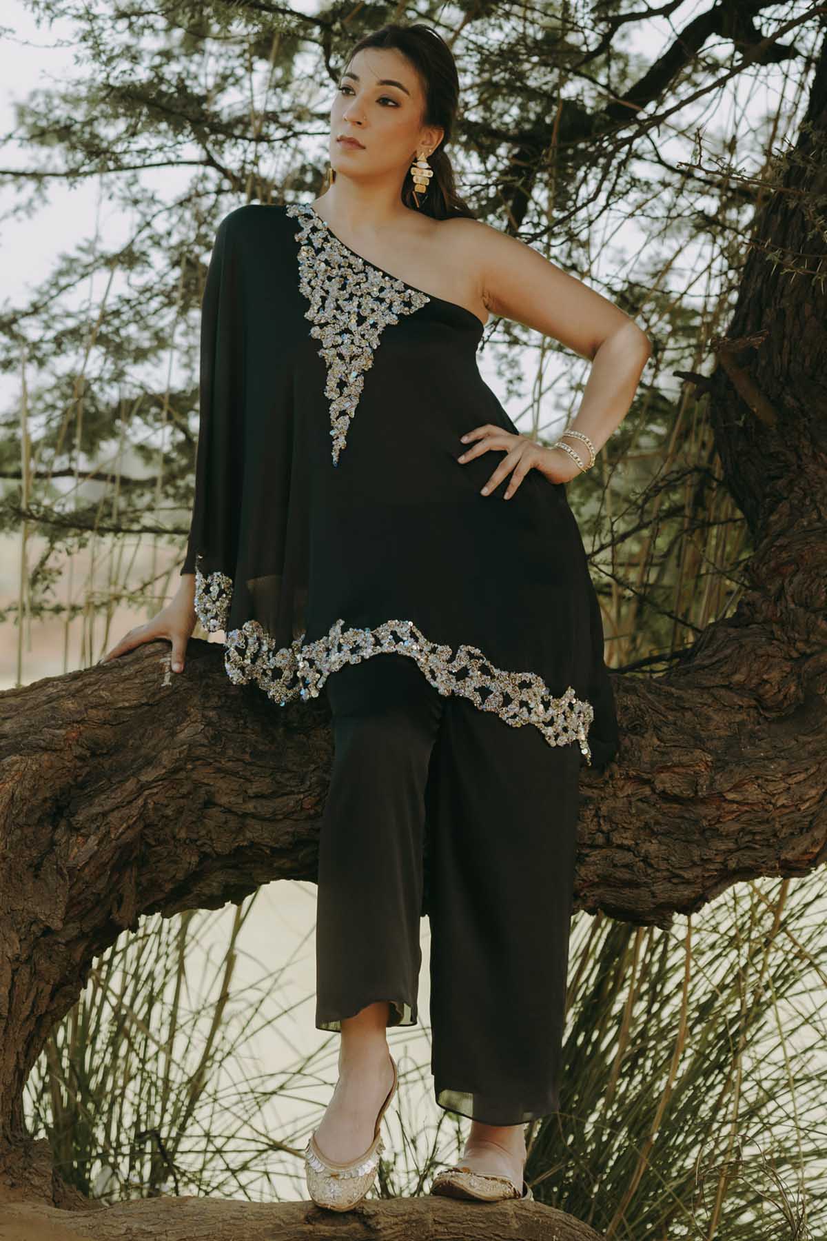 Black Embroidered Tunic & Pants