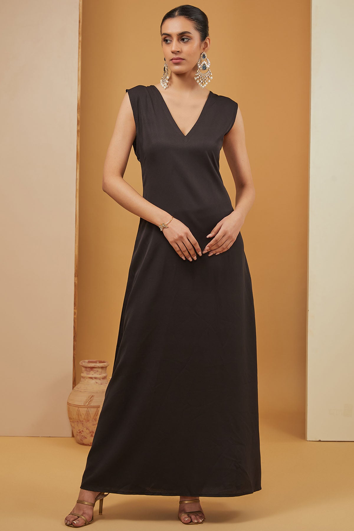 Black Embroidered V-Neck Kaftan