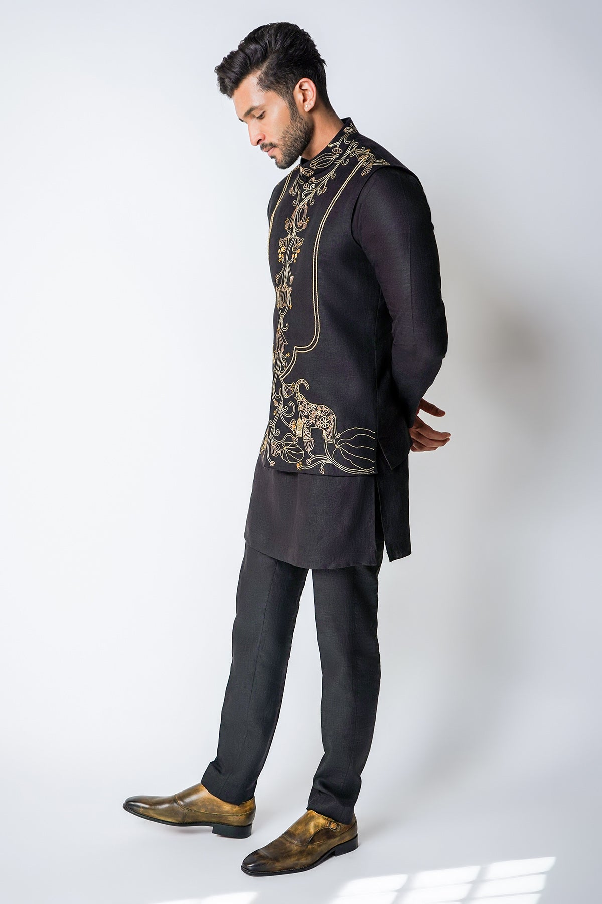 Black Gold Metal Disk Bundi Set