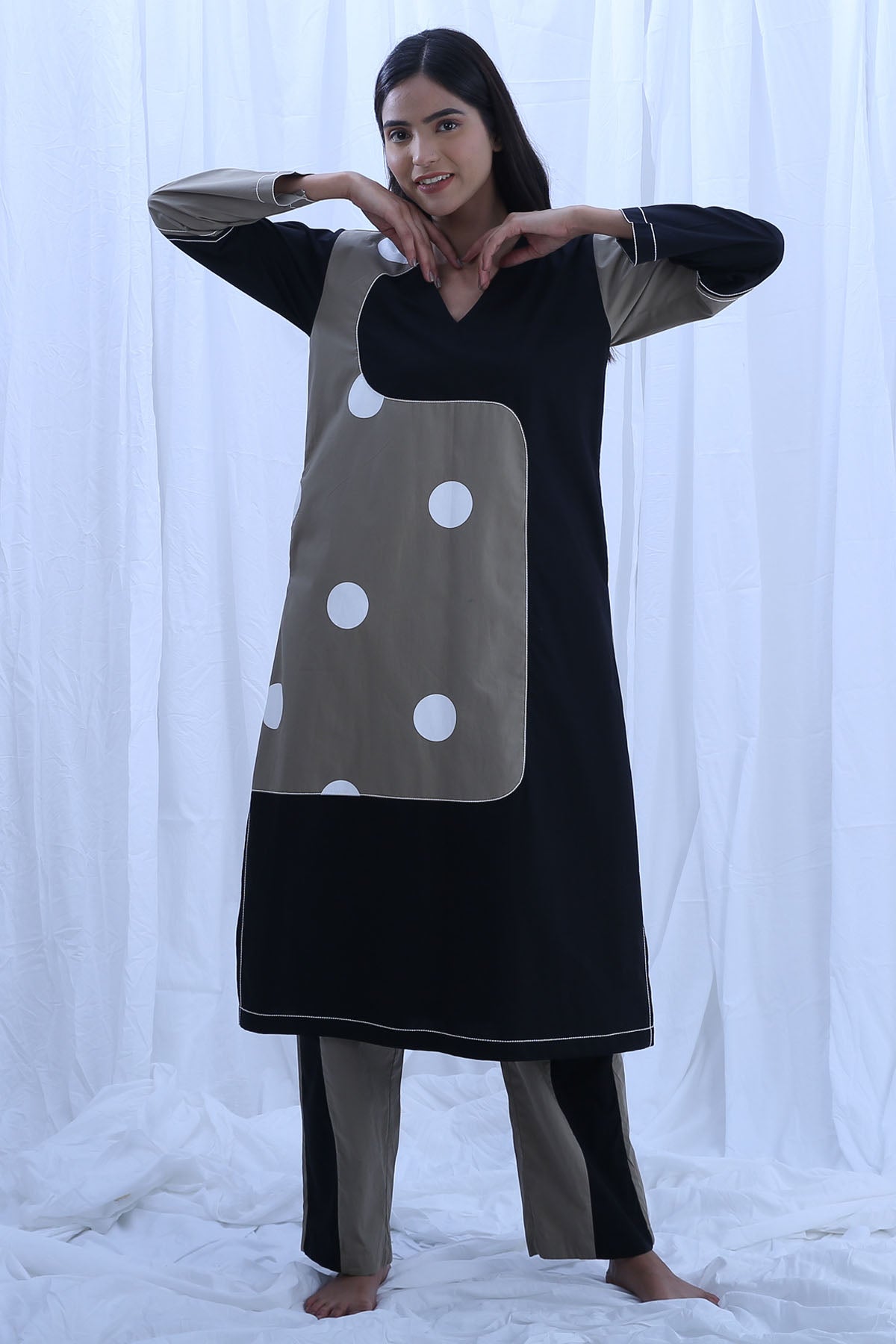 Black & Green V-Neck Kurta Set