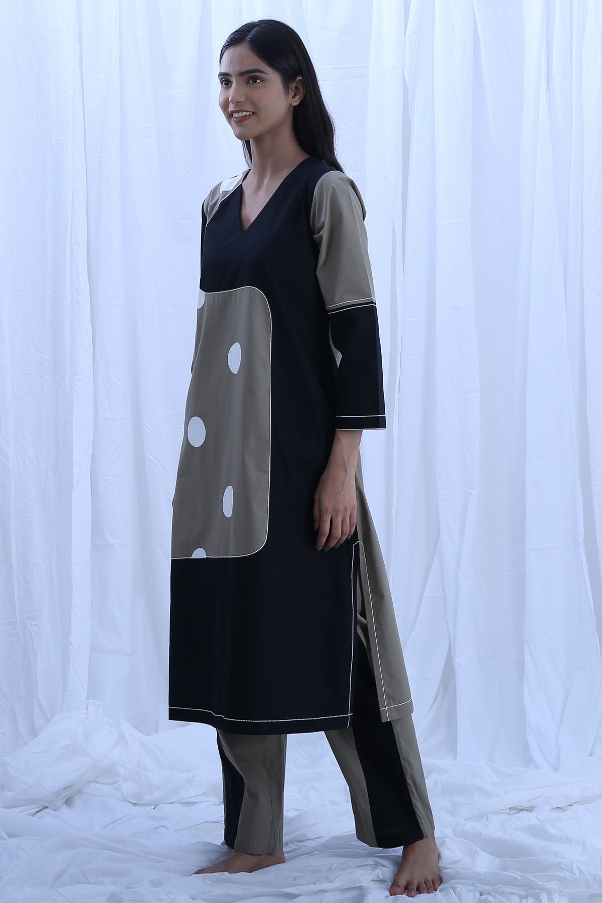 Black & Green V-Neck Kurta Set