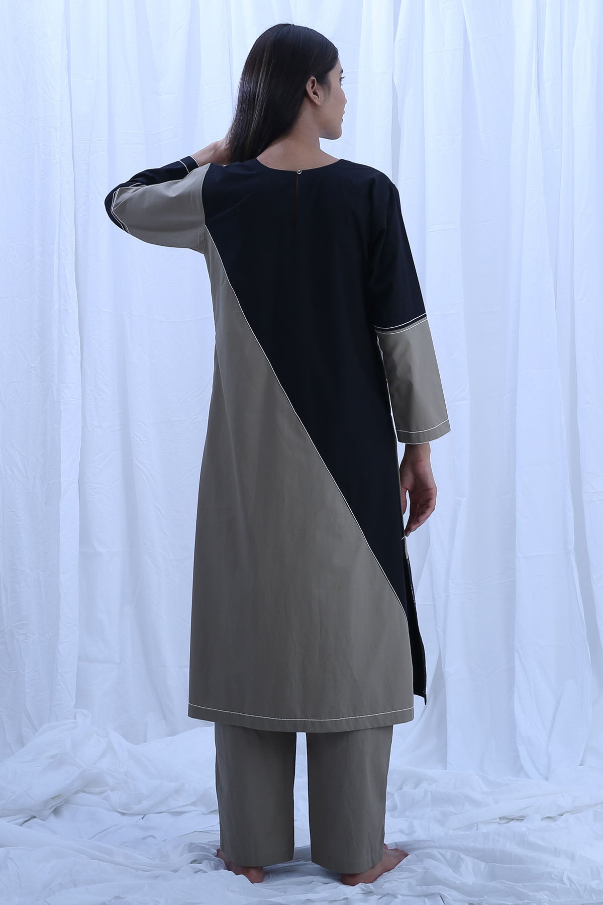 Black & Green V-Neck Kurta Set