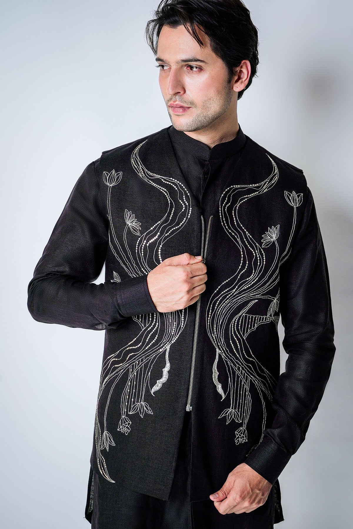 Black Kasab Handwork Bundi Set