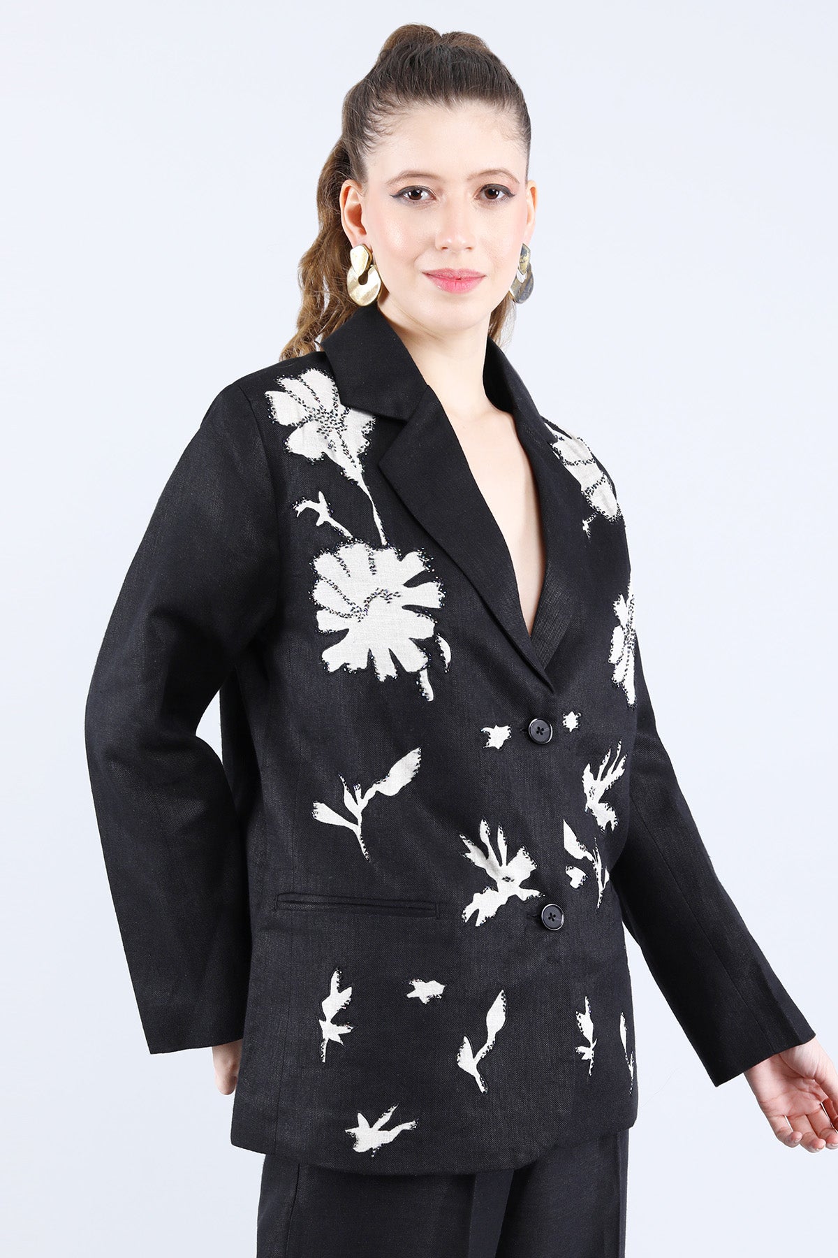 Black Linen Embroidered Blazer