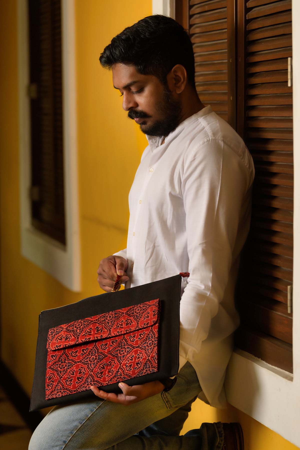 Black & Red Canvas Laptop Sleeve