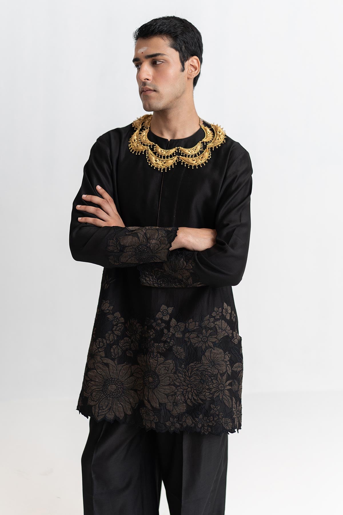 Black Resham Short Kurta & Pant