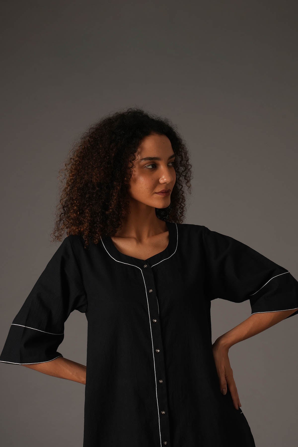 Round Neck Black Kurta & Pants