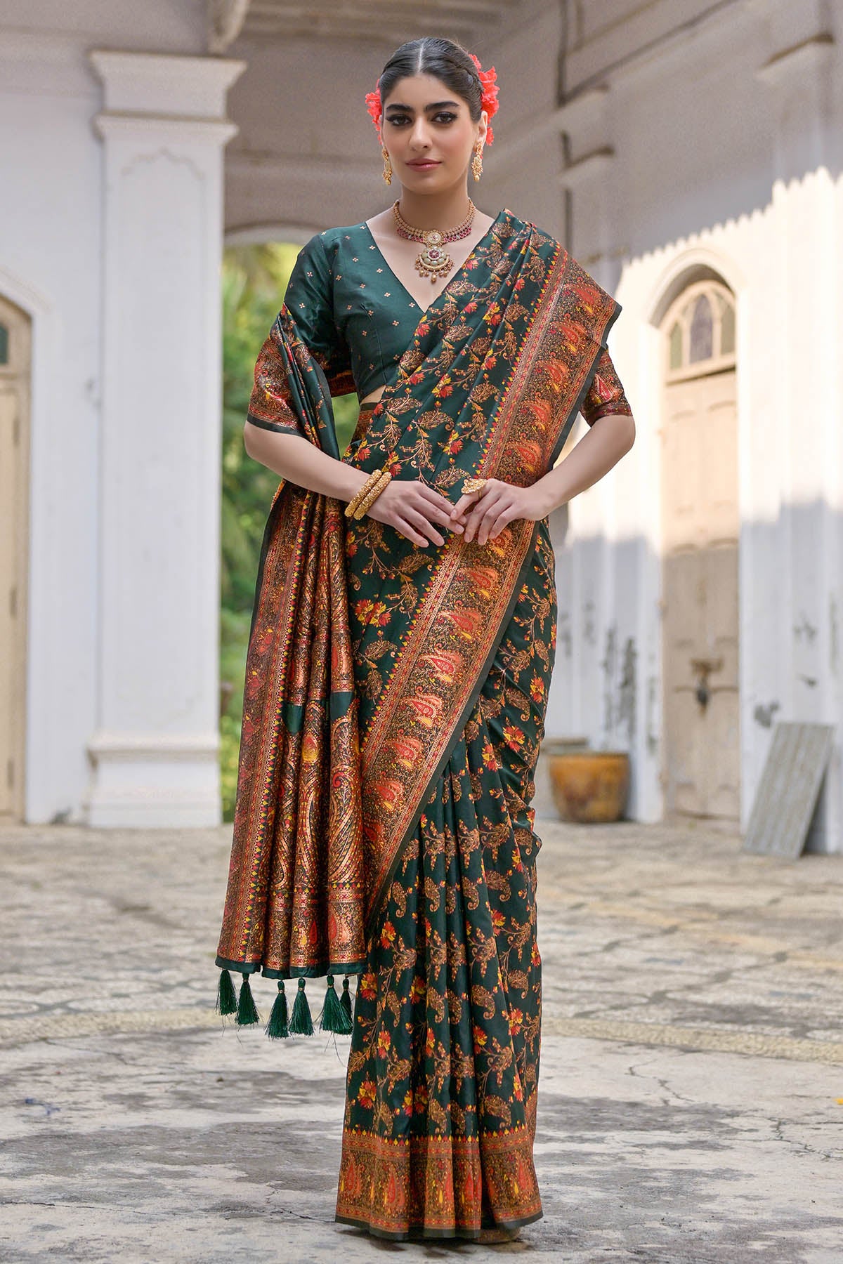 Black Silk Thread Woven Saree