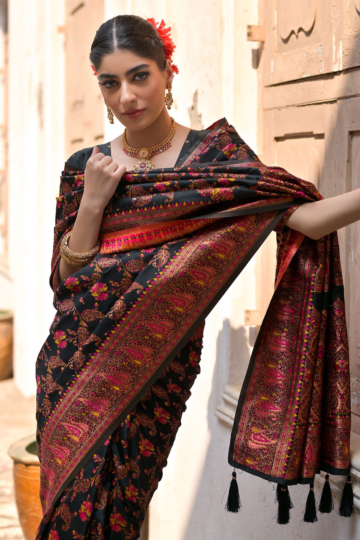 Black Silk Thread Woven Saree
