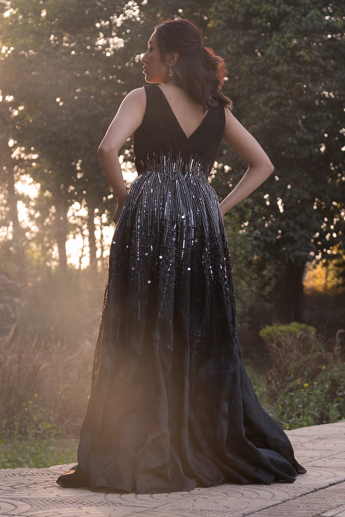 Black Sleeveless Draped Gown