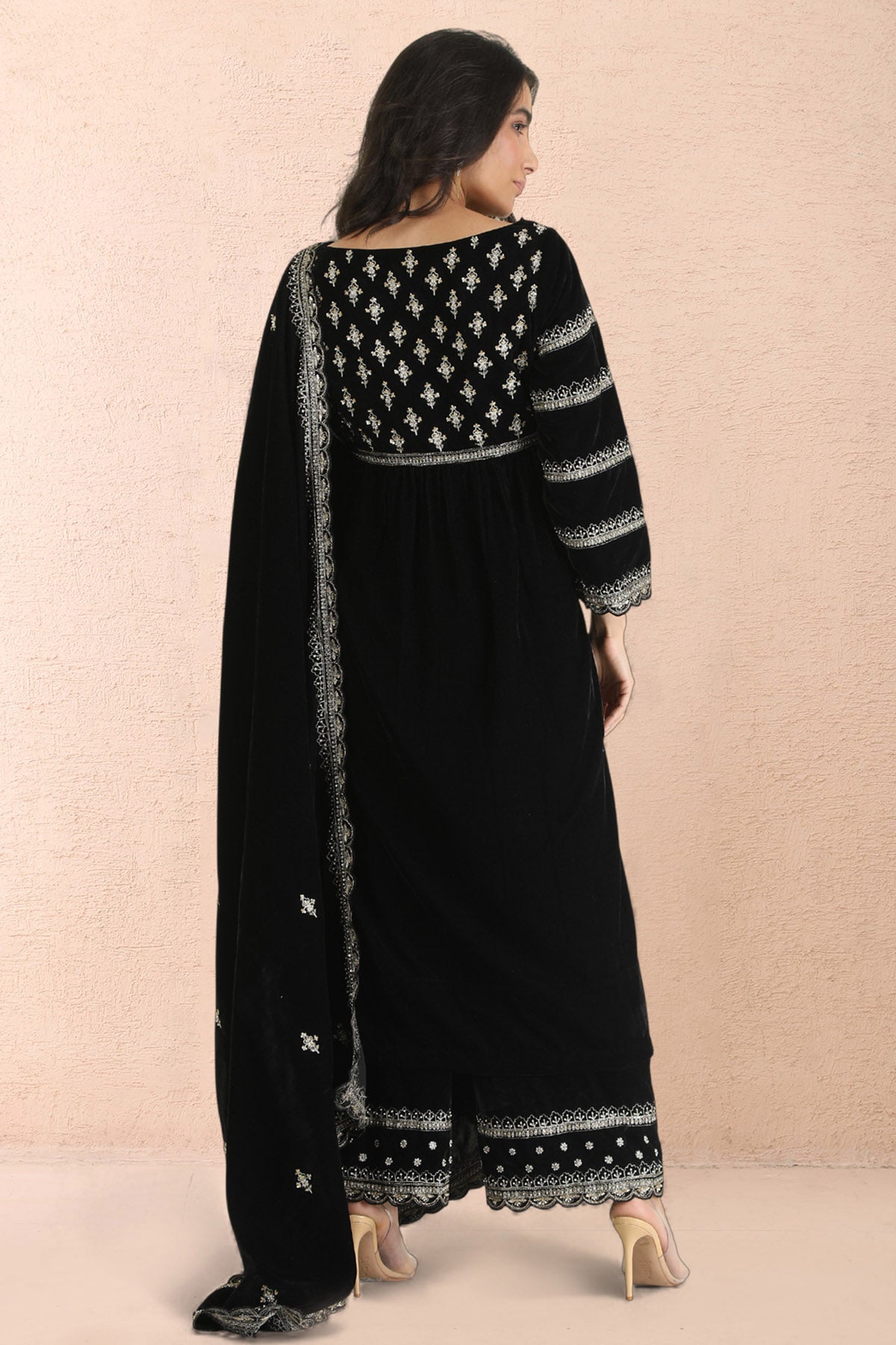 Black Zari Embroidery Kurta Set