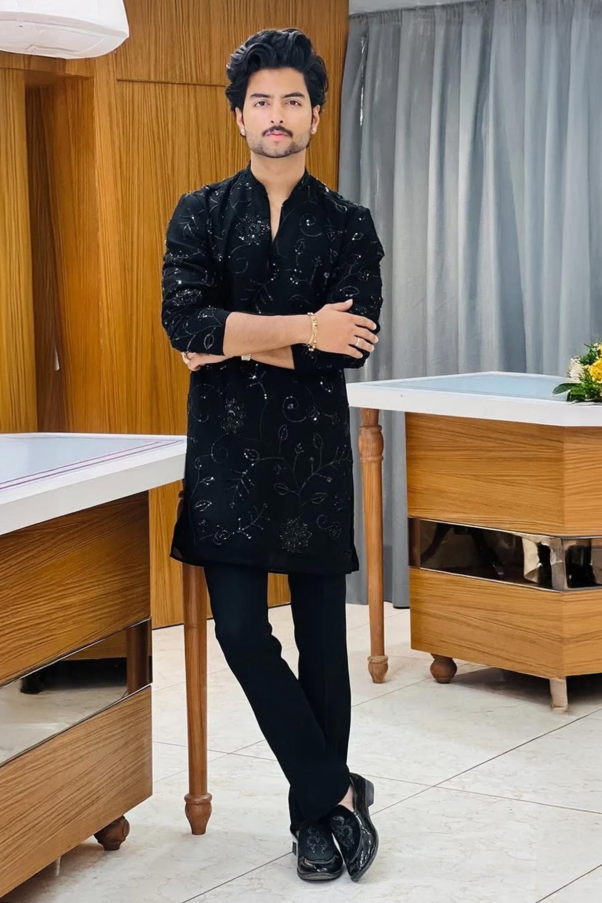 Black Zorzet Embroidered Kurta
