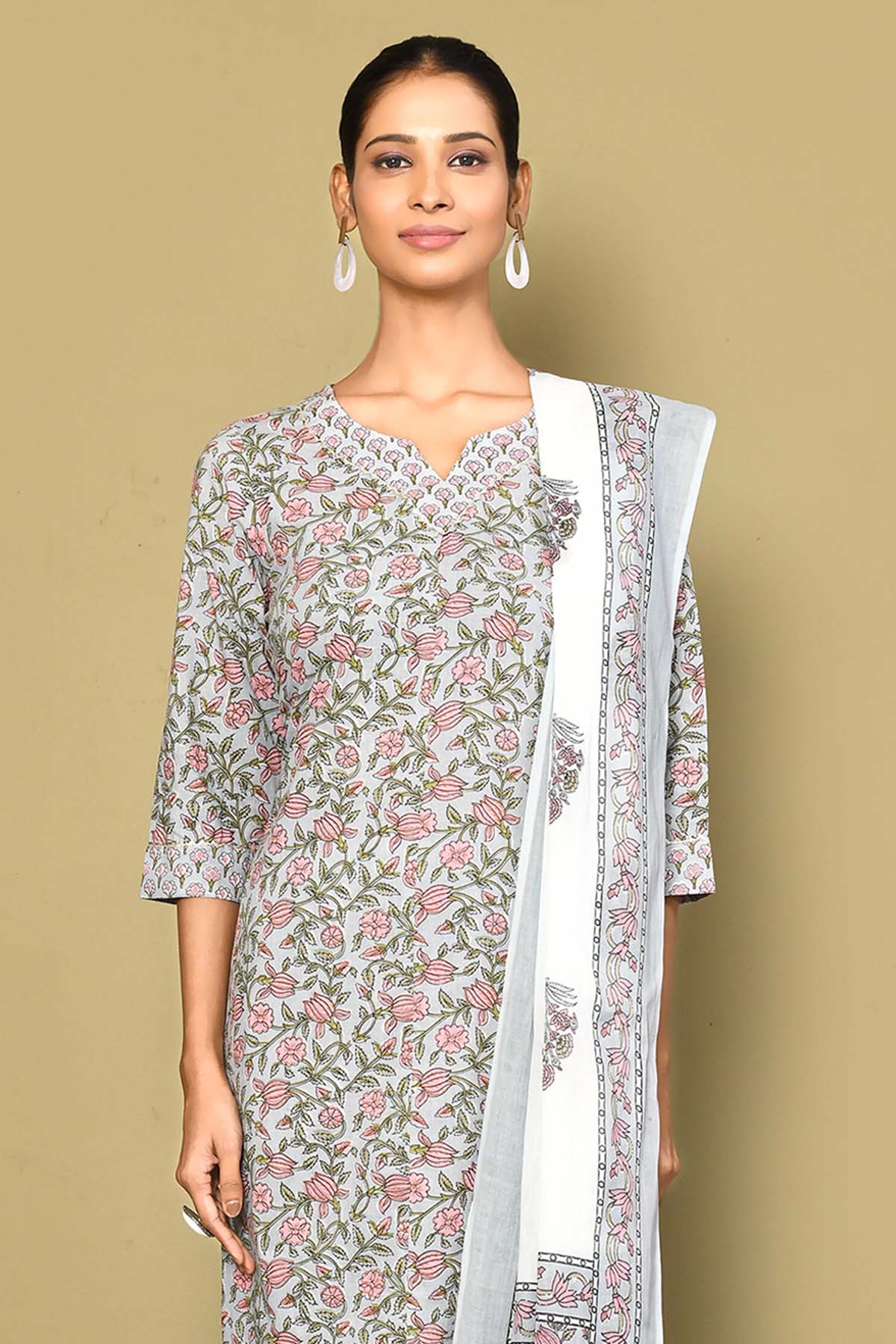 Blue Blossom Print Kurta Set