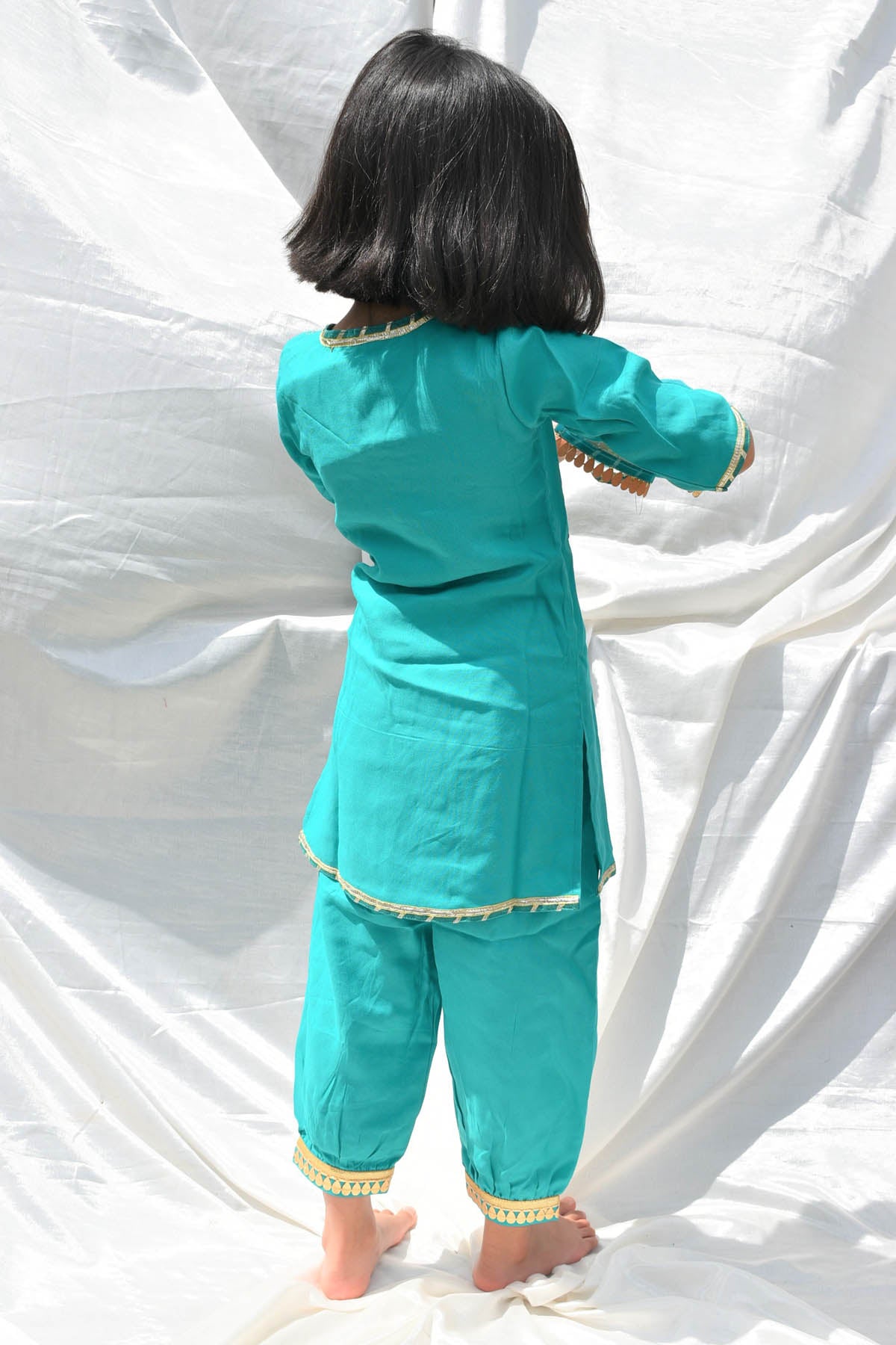 Blue Contrast Lace Embellished Kurta Set