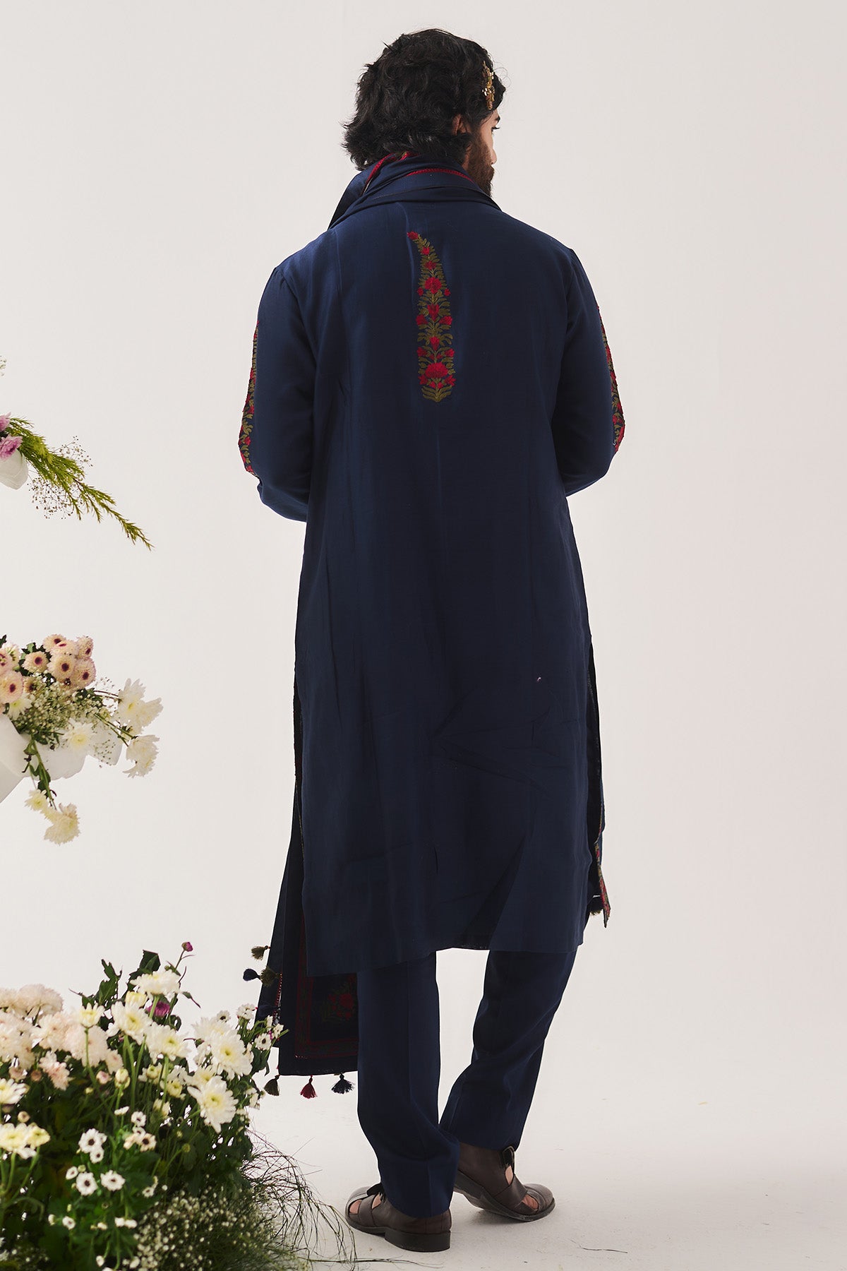 Blue Aari Embroidered Kurta Set