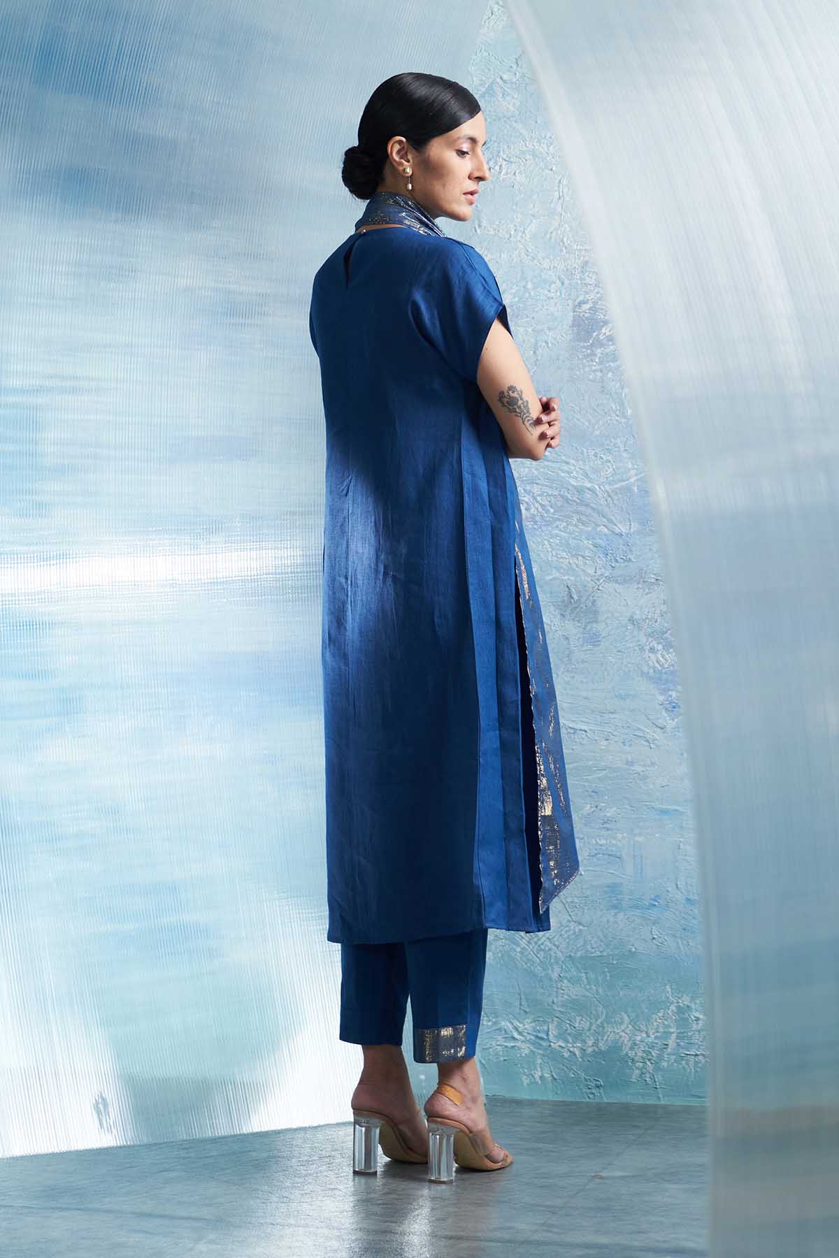 Blue Attached Scarf Kura Set