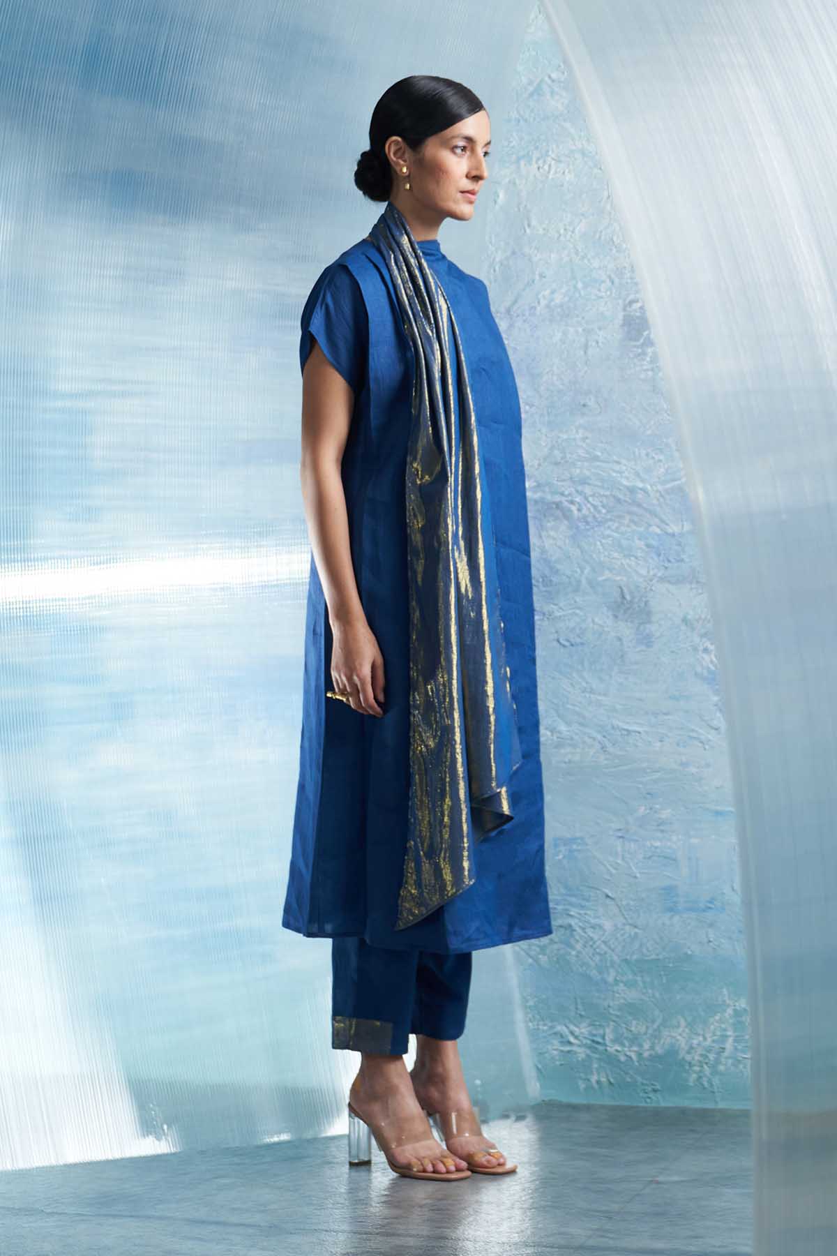 Blue Attached Scarf Kura Set