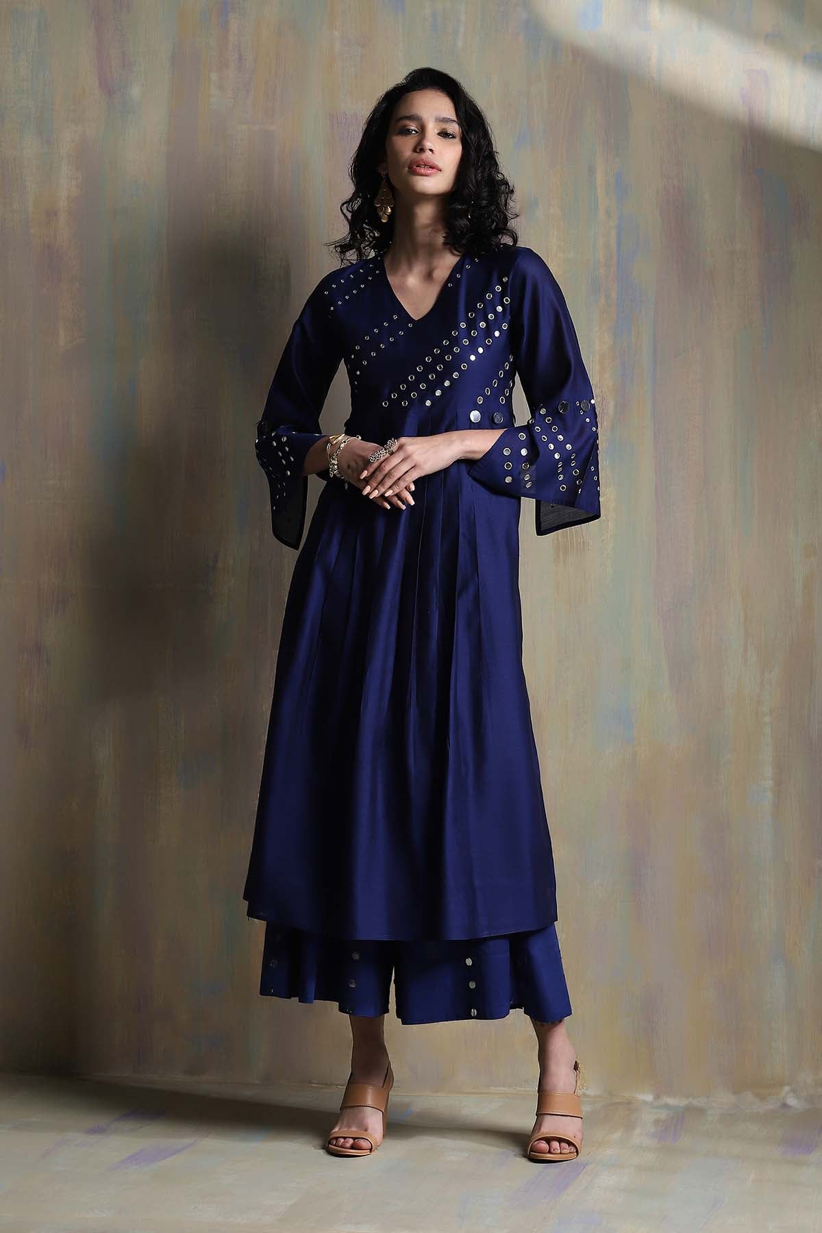 Blue Bell Sleeves Kurta Set