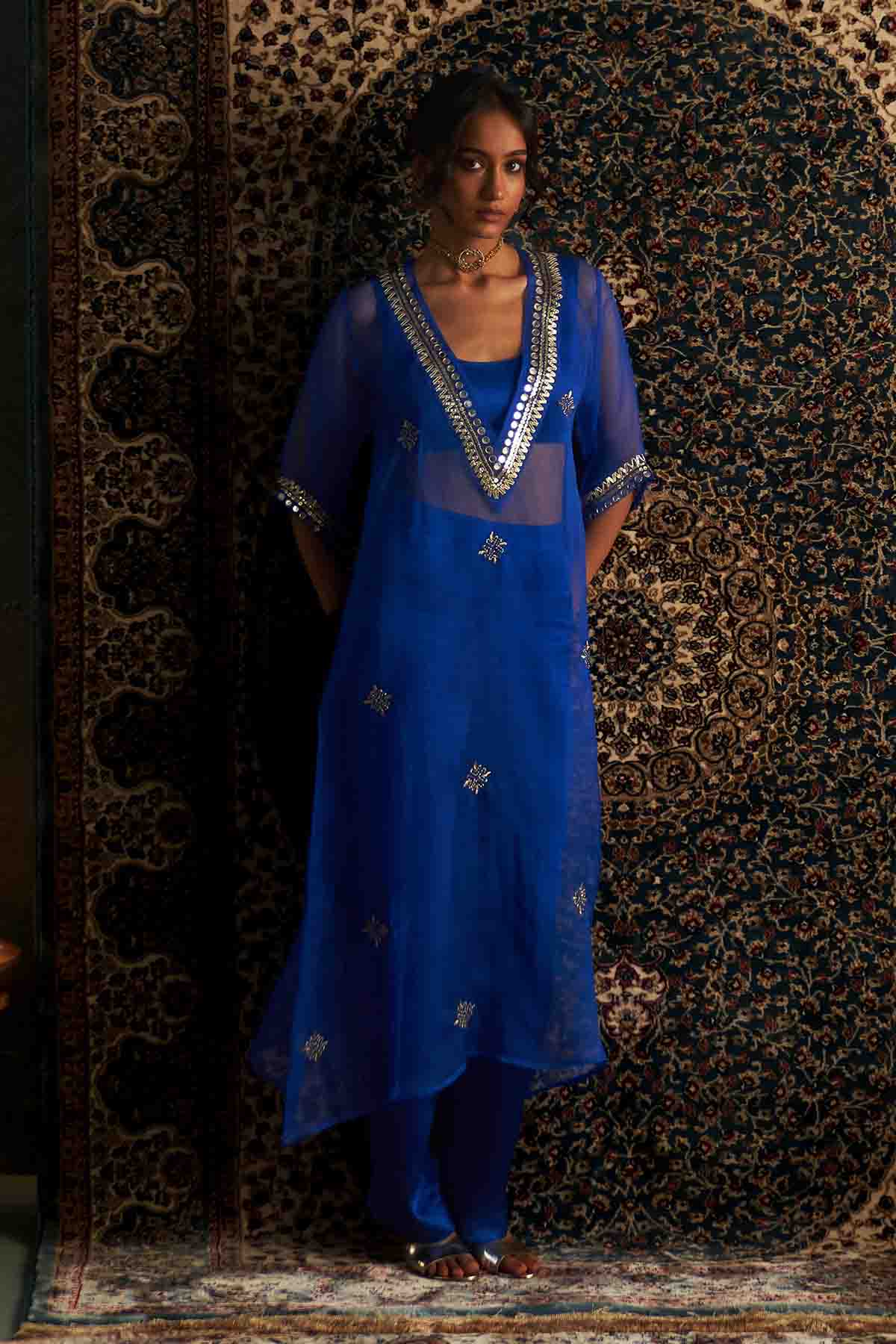 Blue Dabka V-Neck Kurta Set