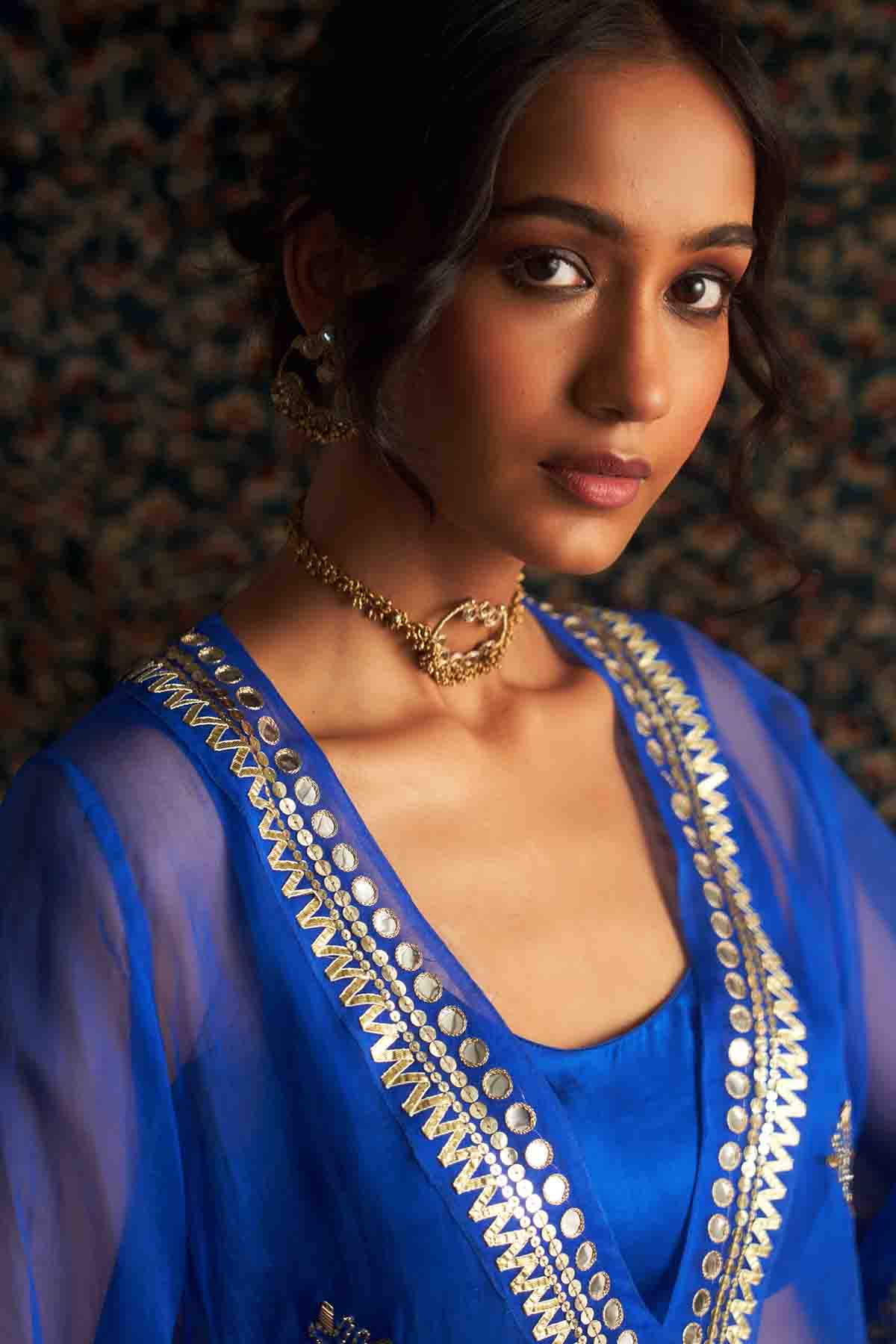 Blue Dabka V-Neck Kurta Set