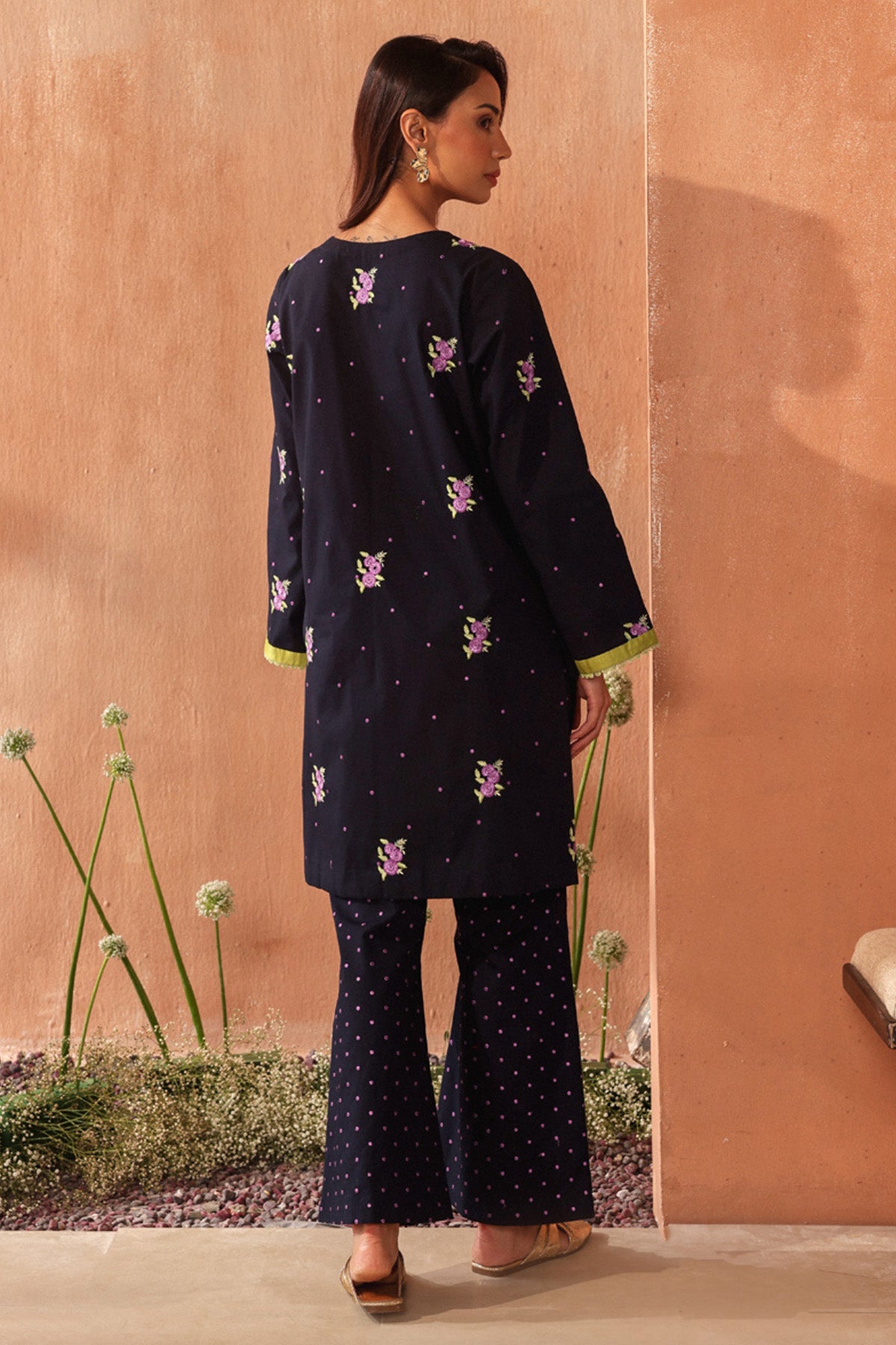 Blue Floral Work Kurta & Pants
