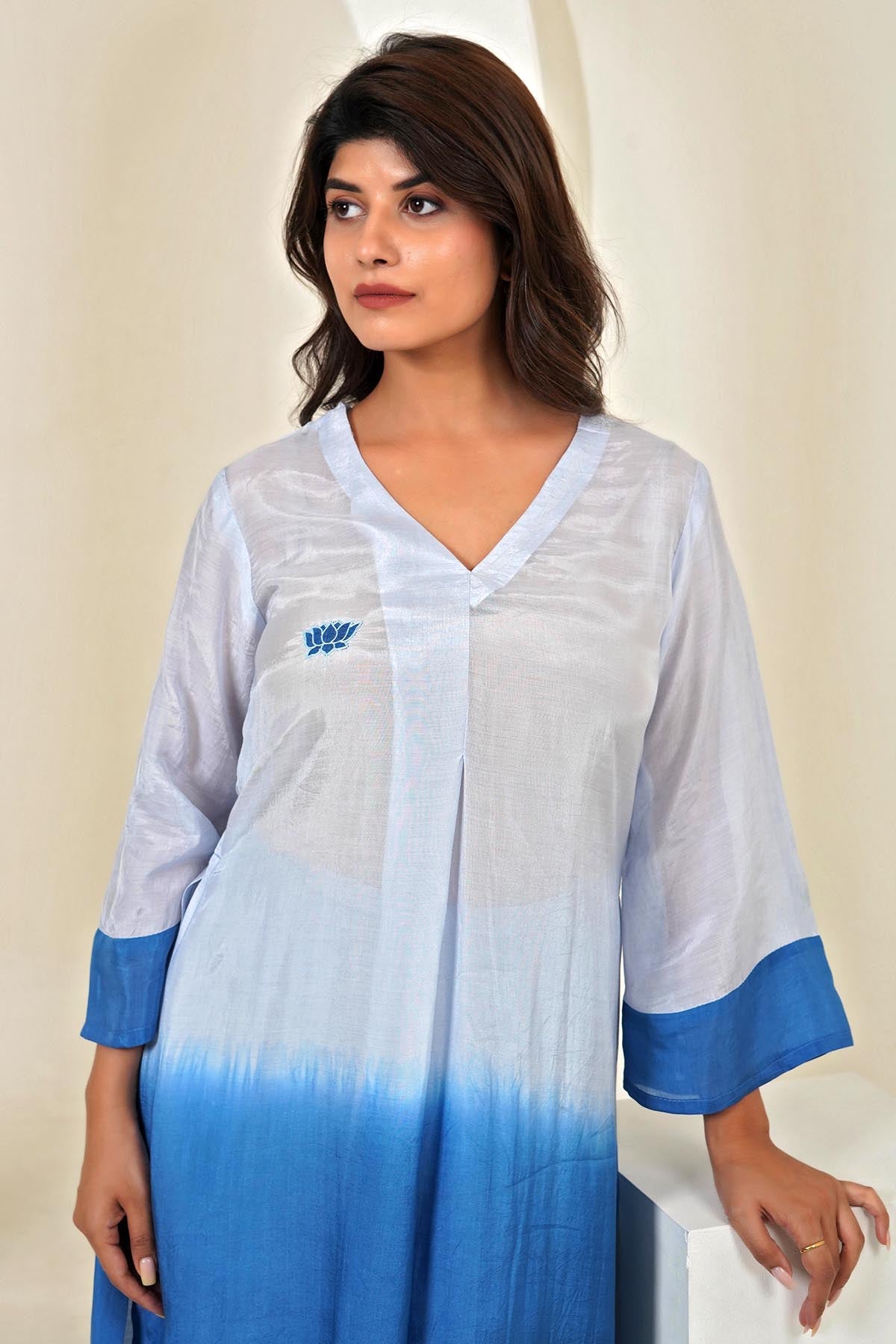 Blue Ombre V-Neck Kurta & Pants