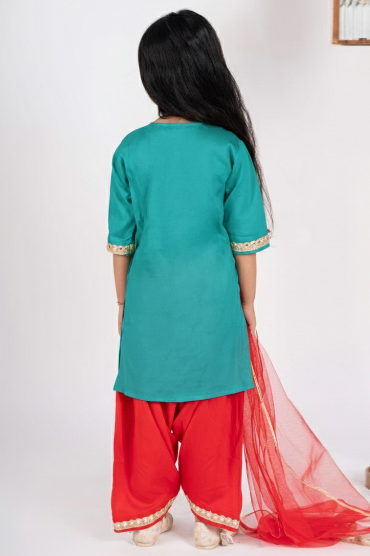 Blue Red Embellished Kurta Set