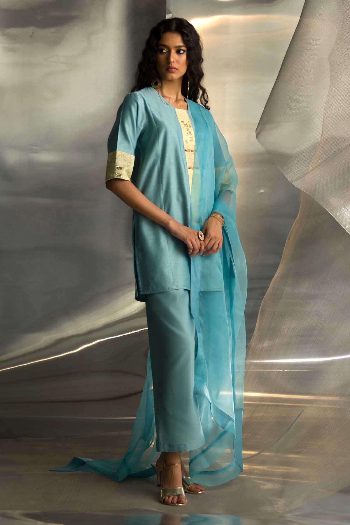 Buy Blue Short Embroidered Kurta Set by Charkhee Misr for women online at ScrollnShops