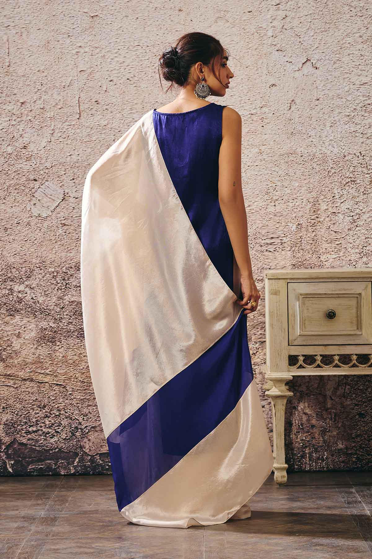 Blue Sleeveless Kurta & Pants