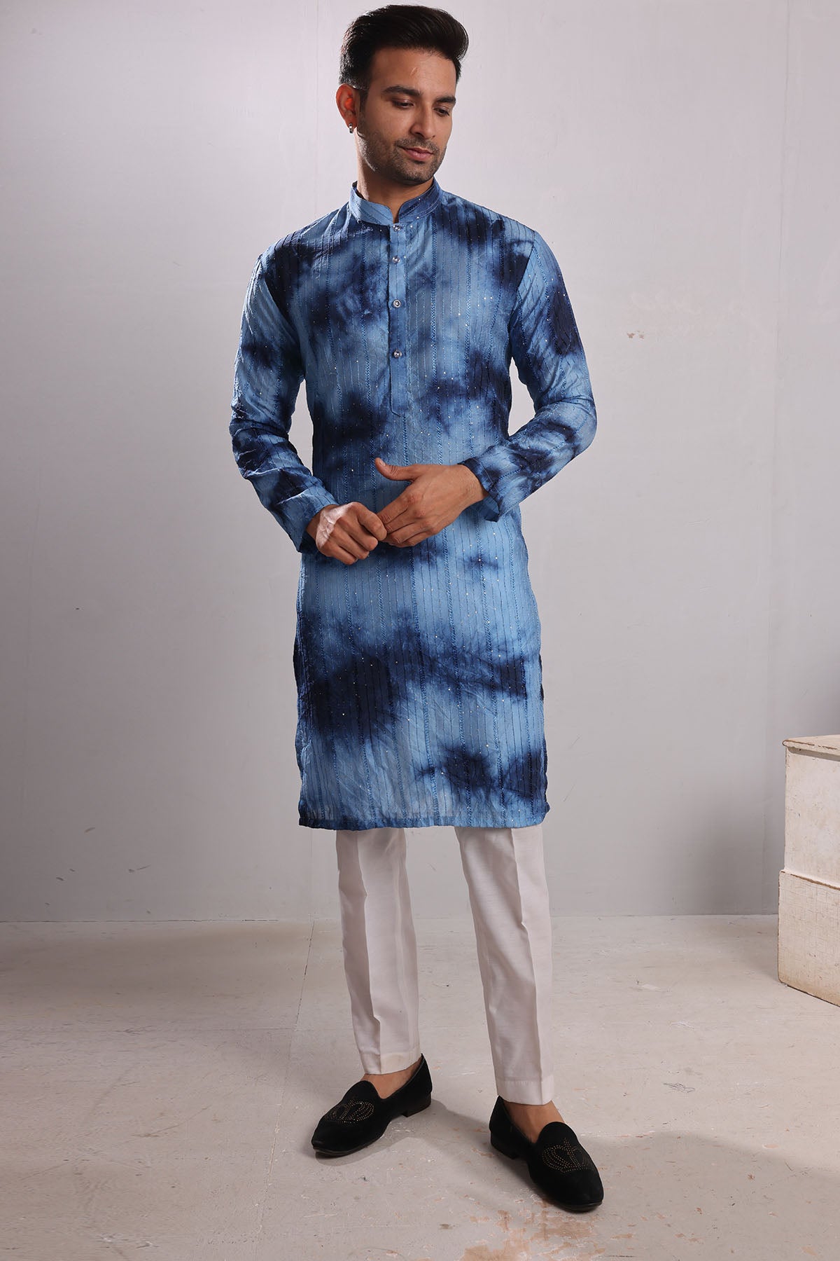 Blue Tie Dye Embroidered Kurta