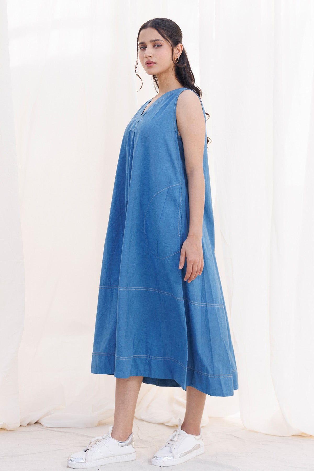 Blue V-Neck Pocket Midi Dress